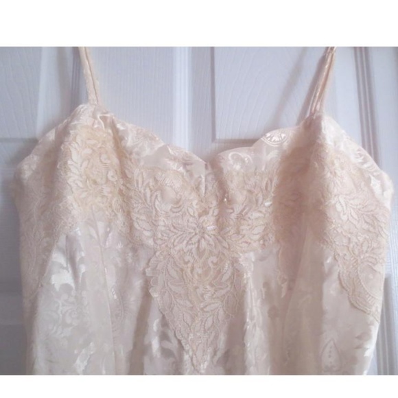 Victoria's Secret GOLD LABEL Ivory Nightgown - Picture 2 of 7